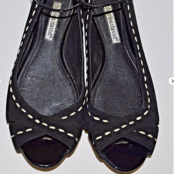CHARLES DAVID  6 M BLACK SUEDE PEEP TOE ANKLE STRAP FLATS SHOES WALKING COMFORT - Picture 2 of 6